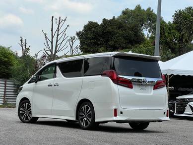 Toyota Alphard SC in Sungai Penchala, KUL