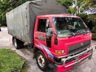 2004 DAIHATSU V116 WOODEN FT14'6 BDM 5000 kg