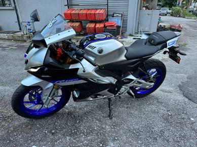 Yamaha R15