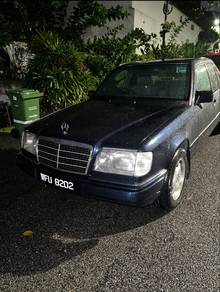 Mercedes Benz 220E in Bangsar, KUL