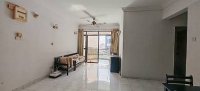 Condominium For Rent in E-Park Condominium