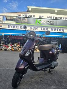 Vespa LXV 150