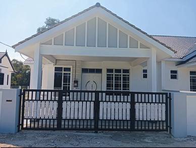 Semi-Detached House For Sale in Marang,TRG