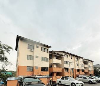 Flat For Sale in Bandar Selesa Jaya