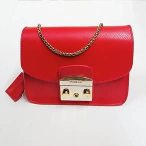 Furla Metropolis Mini Chain Sling Bag