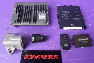 TOYOTA HARRIER AXUH80 Ecu