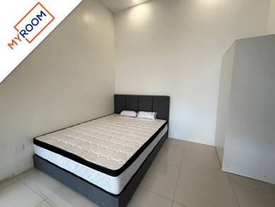 Room in Bayan Lepas, PNG