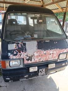 Ford Econovan XL in Machang, KTN