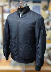 uniqlo flight jacket