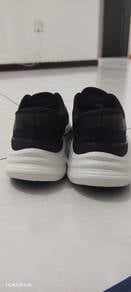 kasut sport jenama skechers unisex