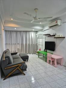 Condominium For Rent in U-Garden