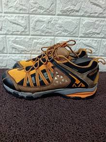 Uk7 Millet Gore-Tex Hiking Shoes