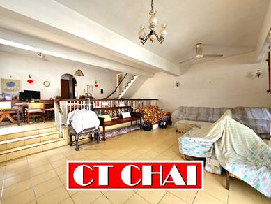 Semi-Detached House For Sale in Pulau Tikus,PNG