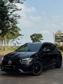 Mercedes Benz GLA250 250 AMG LINE in Masai, JHR