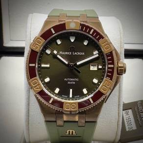 MAURICE LACROIX - AIKON VENTURER Olive Green