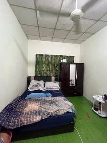 Terraced House For Rent in Cheng,MLK