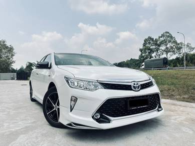 Toyota Camry HYBRID PREMIUM in Johor Bahru, JHR