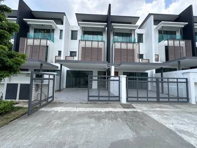 3-storey Terraced House  in Shah Alam,SGR