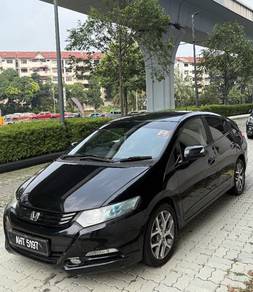 Honda Insight (HYBRID) in Petaling Jaya, SGR