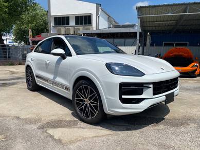 2024 Porsche Cayenne BASE