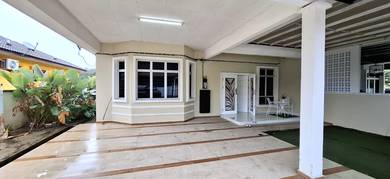 Semi-Detached House For Sale in Durian Tunggal,MLK