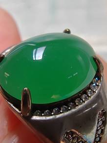 Giok Jadeite Jed Burma Hijau Ais Vibrant Gred A