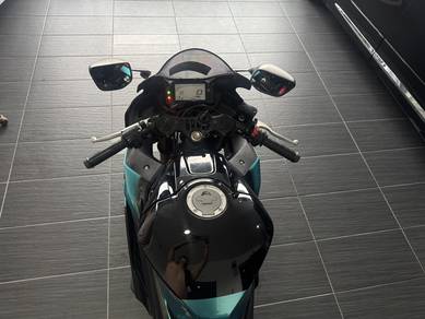 Yamaha R25