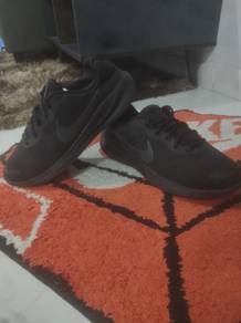 Nike Revolution 7 fullblack