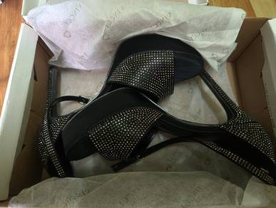 Vincci High Heels with box
