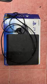 PS4 Slim 500GB Untuk Dijual+Game Free bagi