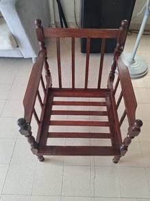 kerusi kayu & rotan