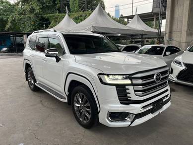 Toyota Land Cruiser ZX in Cheras, KUL