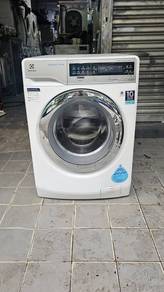 11.0kg inverter Electrotlux front load washer
