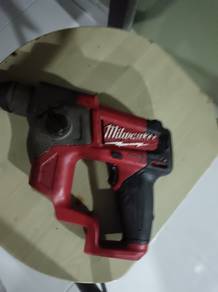 milwaukee M12 hammer drill and screwdriver 