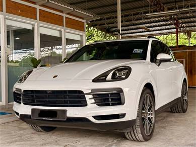Porsche Cayenne BASE in Old Klang Road, KUL