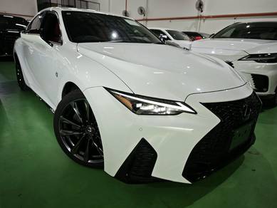 Lexus IS 300 F-SPORT in Glenmarie, SGR