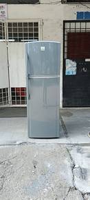 Jenama Toshiba 2door fridge refrigerator 280L