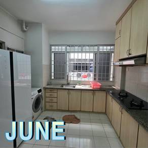 Condominium For Rent in Putra Place
