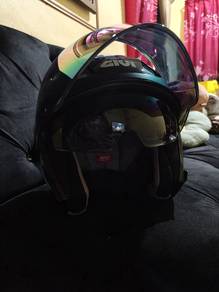 GIVI M35.0 Scudo (visor rainbow)