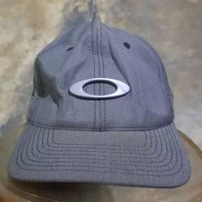 Oakley Cap