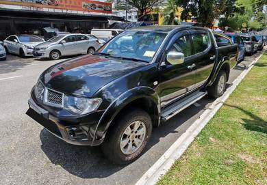 Mitsubishi Triton in Bukit Jalil, KUL