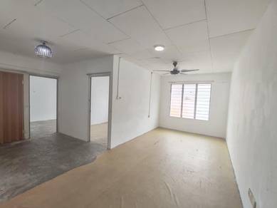 Flat For Sale in Flat Sri Lanang (Desa Tebrau)