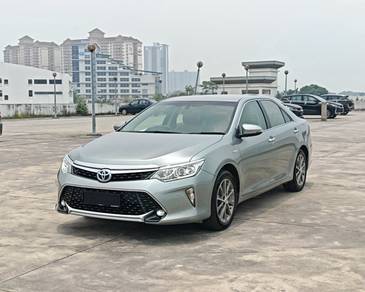 Toyota Camry HYBRID LUXURY in Bandar Puteri Puchong, SGR