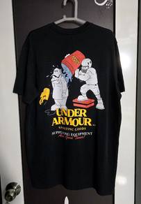Under Armour T-shirt