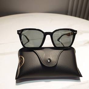 Ray Ban Sunglasses 🕶️