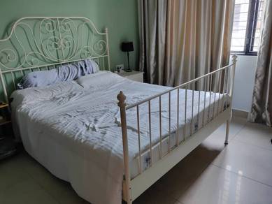 bed set like new