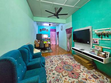 1-storey Terraced House For Sale in Banting,SGR