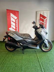 Yamaha XMAX