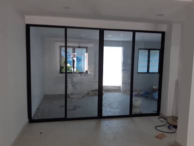 Pintu Sliding Kace Bilik Penjabat - (Aluminum&Kace