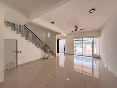 2.5-storey Terraced House For Sale in Rawang,SGR